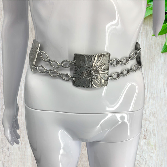 Vintage H. Pomerantz N.Y. Platanelle Aluminum Wide Waist Cinch Tile Belt 26-27\